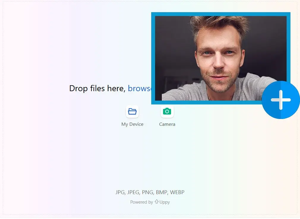 Carica il tuo selfie.