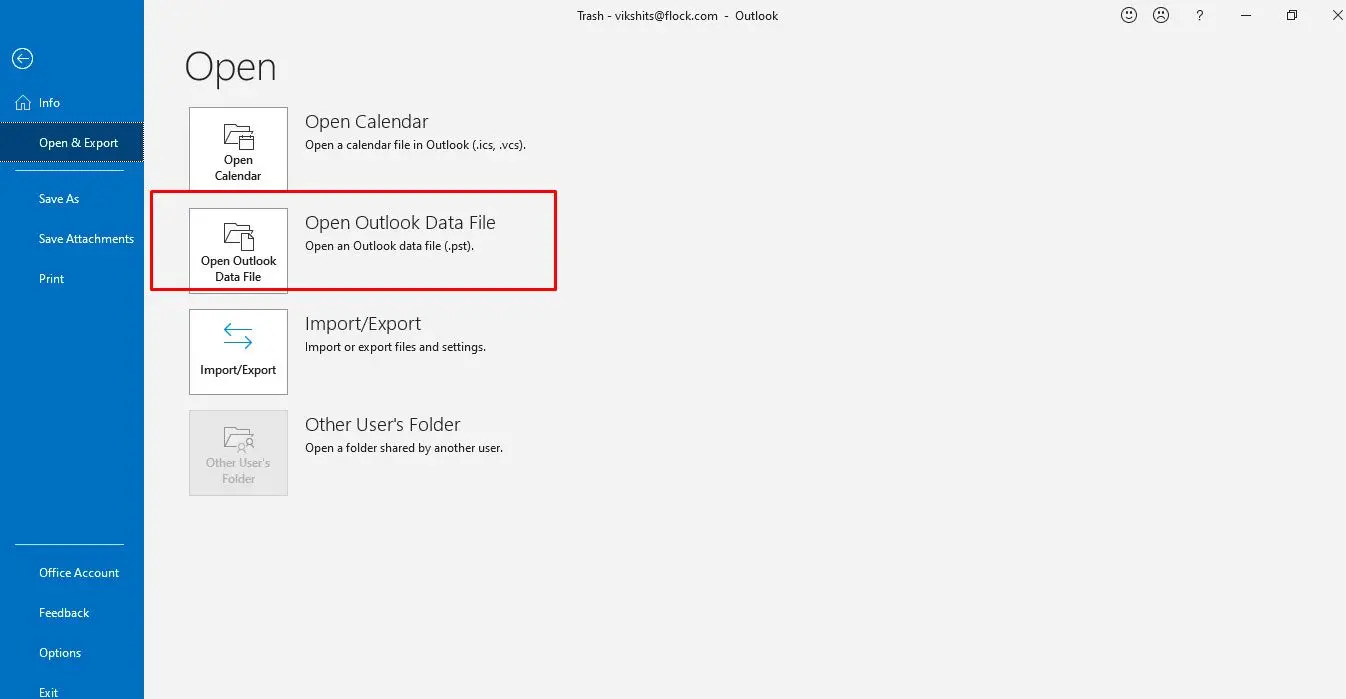Apri il file PST in Outlook.